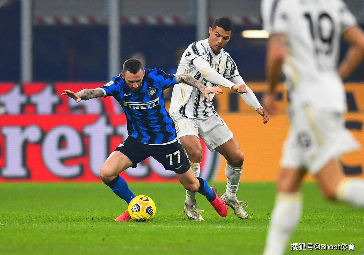 爱游戏APP-窗口期足总杯传出新动向，尤文图斯回应争议，管理层表态：底气十足，轮换策略成焦点(英格兰足总杯赛程)