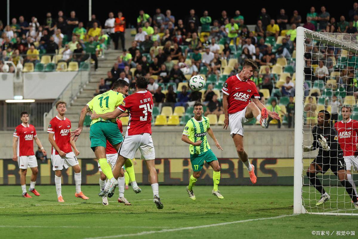 爱游戏APP-转会期体能课后；阿森纳远射贴柱备战CBA季后赛；更衣室稳定；轮换策略成焦点(nba自家教练喊暂停)